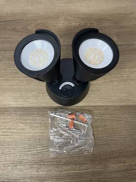 Prtw0905lajenbk Afx Inc. Pratt Double Light 7-1/2 Inch Adjustable Led Flood -used