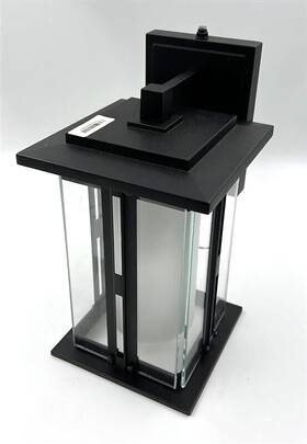 Craftsman 845473030020 Lutec Style Outdoor Led Wall Lantern - Used Craftsman 845473030020 Lutec Style Outdoor Led Wall Lantern - Used