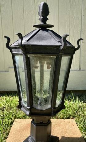 Wk5a Everglow Aluminum Outdoor Post Mount Lamp Used
