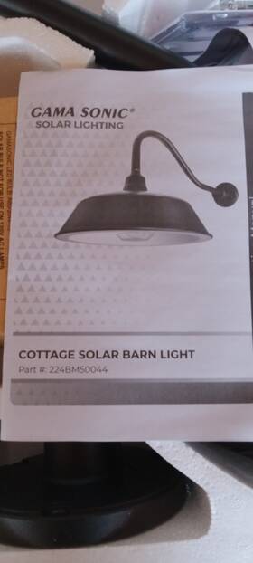 224bm50044 Gama Sonic Solar Barn Light For Outdoors Black 2700k Warm White 250lm 14.5 Inch Lamp
