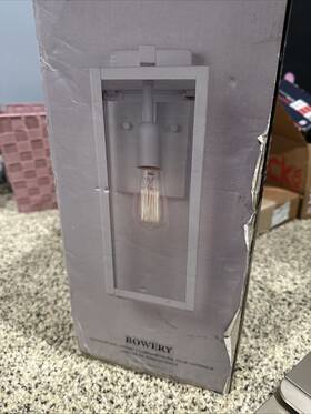 44836 Globe Electric Bowery Matte White Indoor/outdoor 1-light Wall Sconce Clear Glass 44836 Globe Electric Bowery Matte White Indoor/outdoor 1-light Wall Sconce Clear Glass