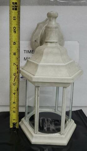7065-sw Hampton Bay Golden Lighting/outdoor/wall Mount/ Lantern/ With Clear Glass1 Bulb/7065 Sw