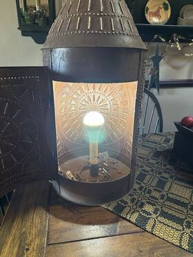 Irvins Country Tinware 812016033213 36-inch Tinners Lantern With Chisel Rustic Tin Preowned
