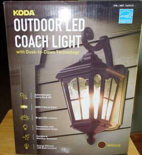 1467412 Koda Outdoor Led Coach Wall Light Lantern Bronze Dusk To Dawn 800 Lumens