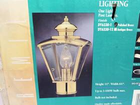 Dy6330-1 Premier Vintage Solid Brass Outdoor Post Light With Beveled Glass New Open Box Nos Dy6330-1 Premier Vintage Solid Brass Outdoor Post Light With Beveled Glass New Open Box Nos