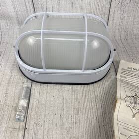 Hc-227 Sea Gull Lighting Outdoor Bulkhead Wall Light White Finish New Heavy Duty
