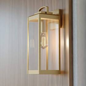 T0707 Vaxcel Kinzie 16.75 Inch H 1-light Dusk To Dawn Gold Vintage Brass Hardwired Wall