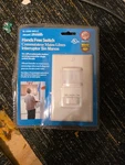 Heath Zenith Motion Sensing Wall Switch: Model SL-6105- Wh-c (brand New). Fixed Price $25.00.