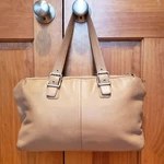 Coach 9554 Tan Leather Y2K Hampton Tote Light Brown Silver Hardware. Fixed Price $39.00.