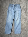 Universal Thread Women's Light Blue High Rise Straight Denim Jeans Pocket. Fixed Price $15.00.