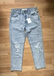 Hidden High Rise Bailey Boyfriend Distressed Light Blue Women's Jeans Size 26. Fixed Price $30.00.