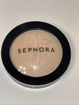 Sephora Microsmooth Baked Powder Foundation 05 Porcelain / Clair Light Eu Market. Fixed Price $12.99.