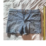 Universal Thread Light Wash High Rise Cut-off Denim Shorts 28R Pockets. Fixed Price $12.00.