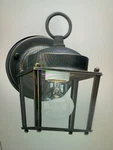 Sea Gull Lighting 8592-71 Outdoor Wall Lantern Antique Bronze New Castle. Fixed Price $46.00.